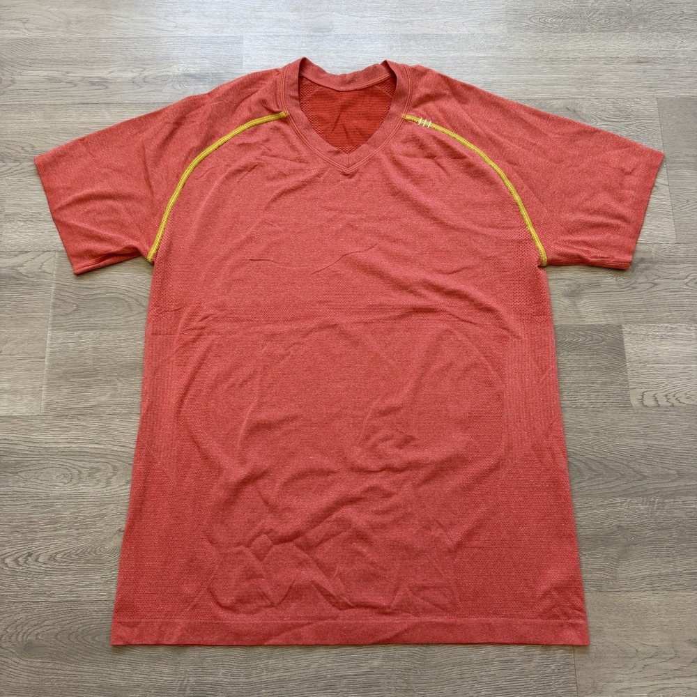 Lululemon M Men's Orange Metal Vent Tech V-Neck Short Sleeve Athletic Shirt Tee
